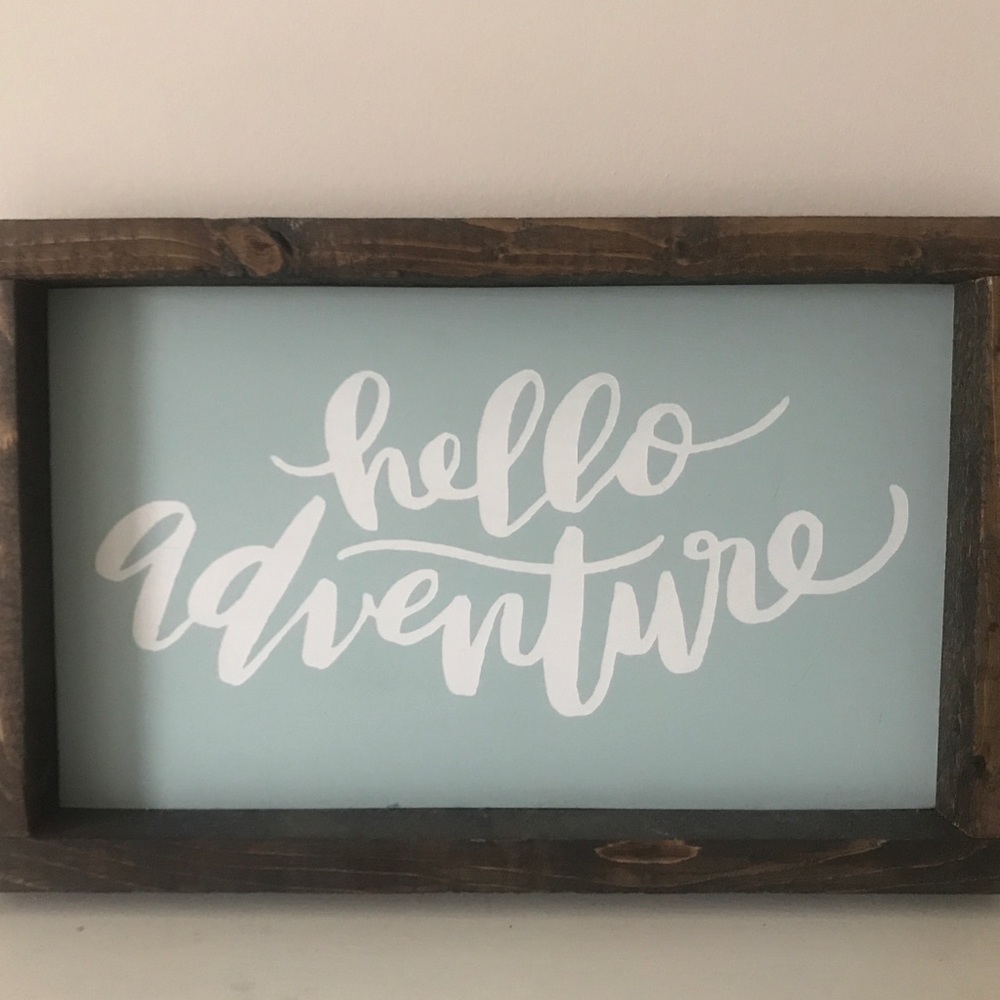 “Hello Adventure” wall decoration